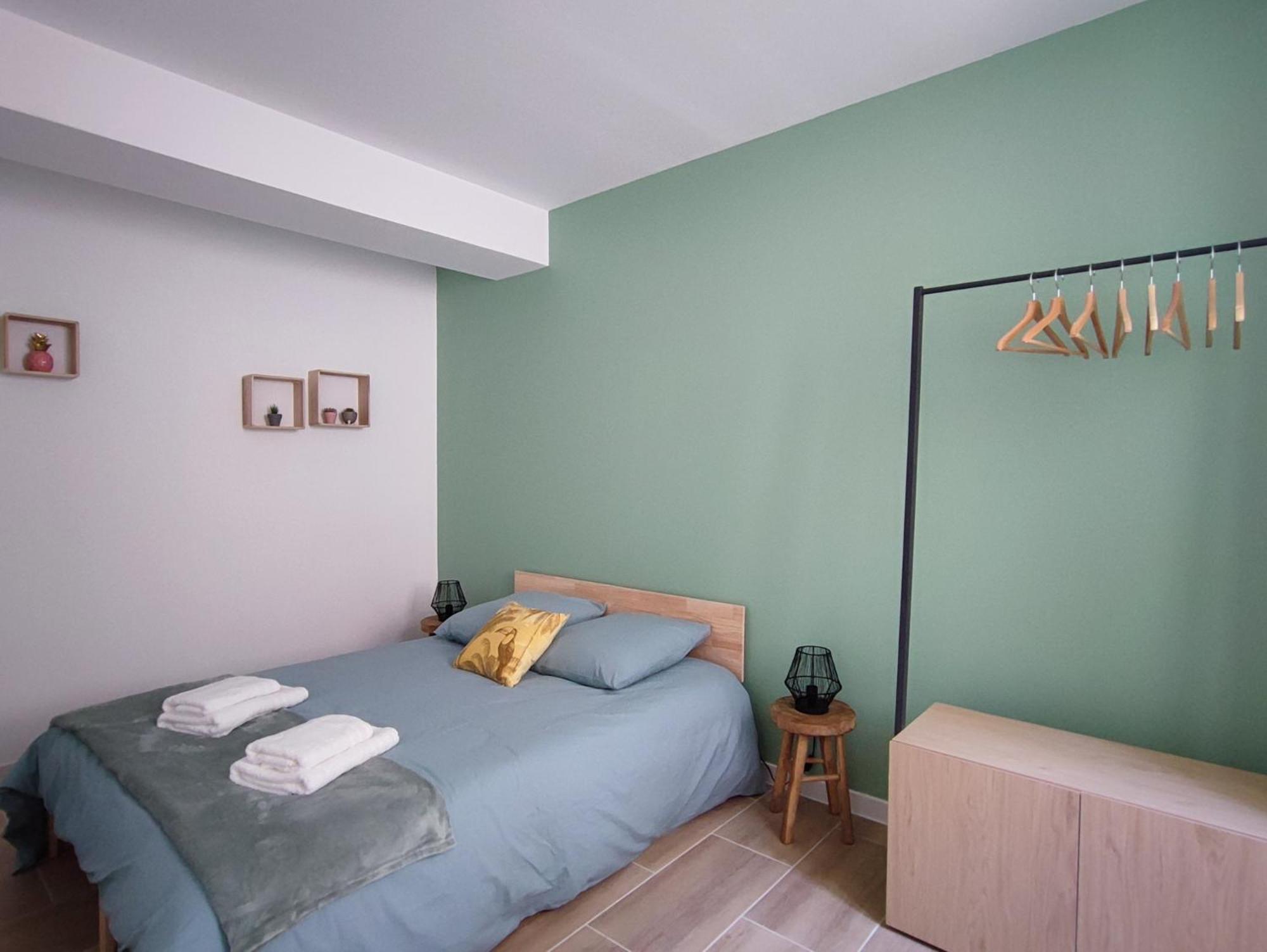 Jardin Entre Cite Et Bastide Apartment *